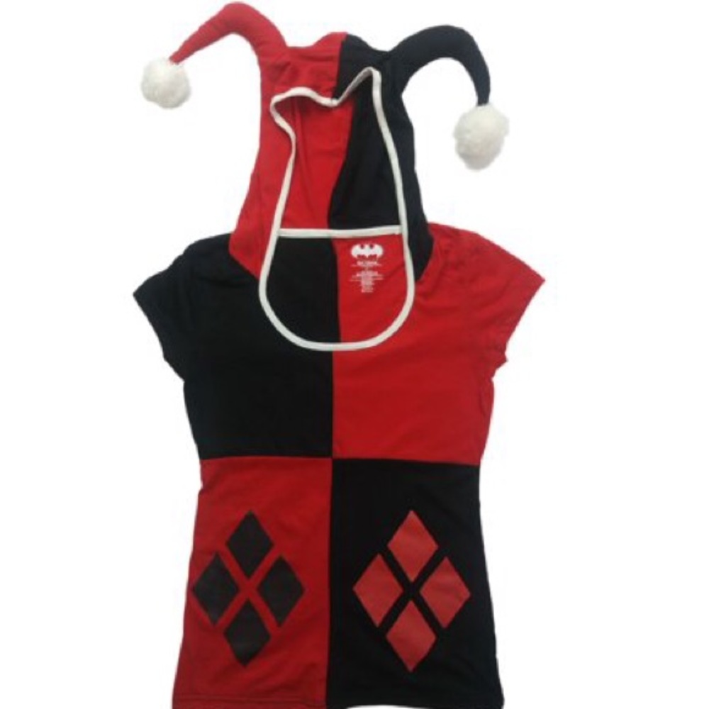 NWOT Harley Quinn Hooded scoop neck T-Shirt size M